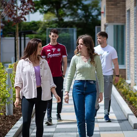 Szálloda The Westwood Summer