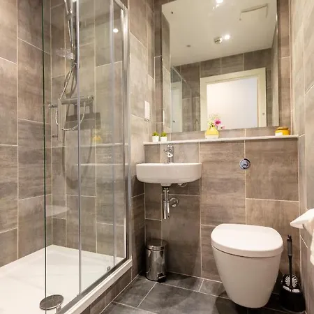 The Westwood Summer Hotell *