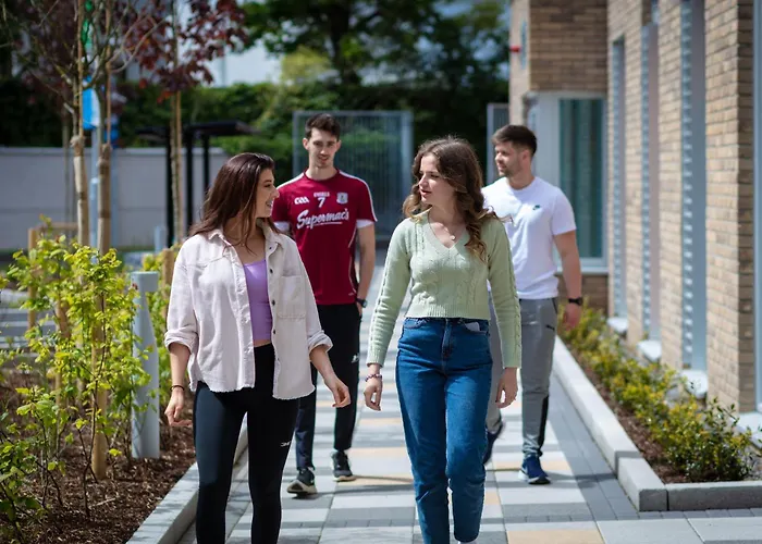 Hotel The Westwood Summer