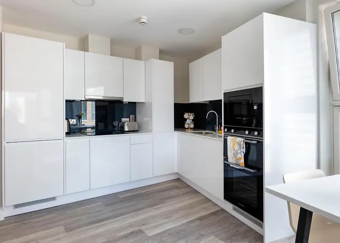 Hotel The Westwood Summer